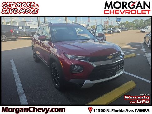 Used 2021 Chevrolet TrailBlazer LT AWD/4WD image 1