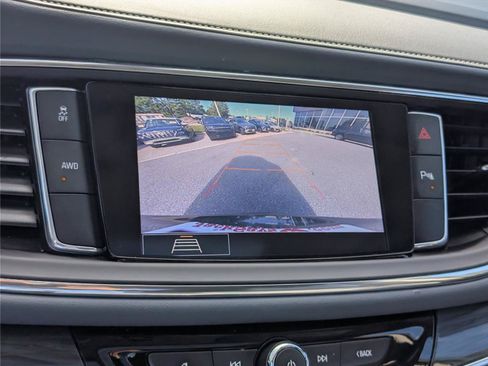 Used 2021 Buick Enclave Essence w/ Sound and Sites Package AWD/4WD image 31
