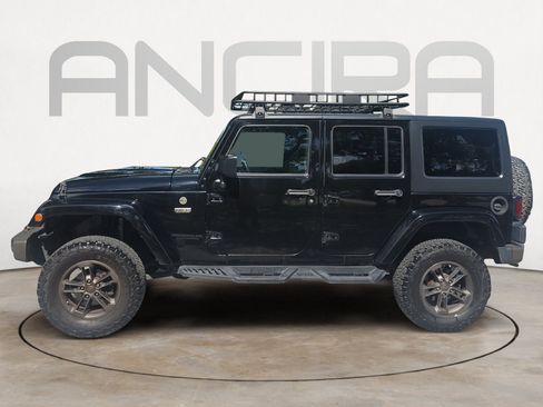 Used 2017 Jeep Wrangler Unlimited Sahara AWD/4WD image 9