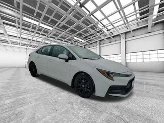 Used 2022 Toyota Corolla SE video 1