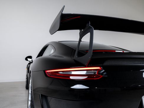 Certified 2019 Porsche 911 GT3 RS RWD image 16