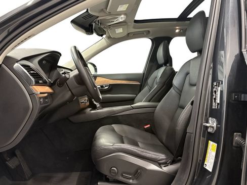 Used 2022 Volvo XC90 T6 Momentum w/ Advanced Package AWD/4WD image 10