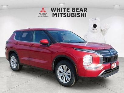 New 2026 Mitsubishi Outlander ES