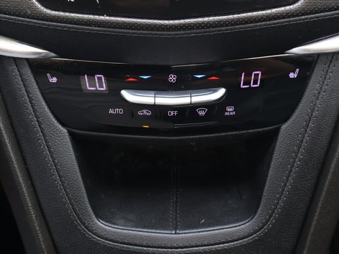 Used 2022 Cadillac XT5 Premium Luxury AWD/4WD image 29