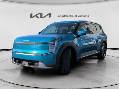 New 2026 Kia EV9 Wind image 11