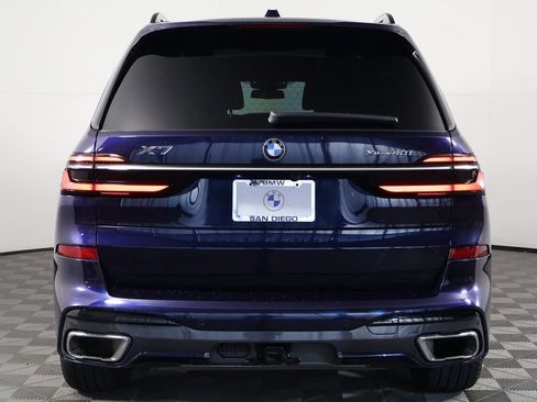 Used 2023 BMW X7 xDrive40i w/ Executive Package image 5