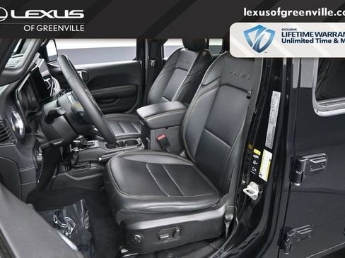 Used 2024 Jeep Wrangler Unlimited Sahara w/ Technology Group AWD/4WD image 18