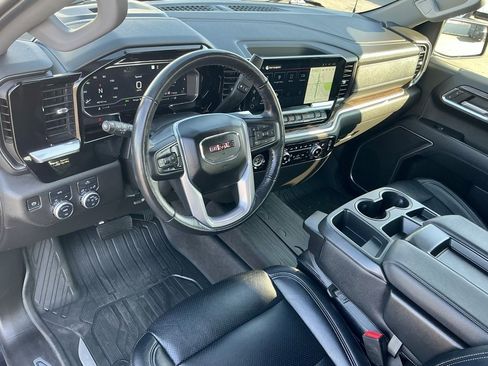 Used 2022 GMC Sierra 1500 Elevation w/ LPO, Elevation Black Package image 36