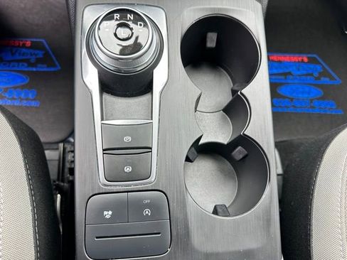 Used 2022 Ford Escape SE image 14