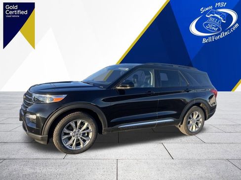 Used 2023 Ford Explorer XLT w/ Equipment Group 202A image 9
