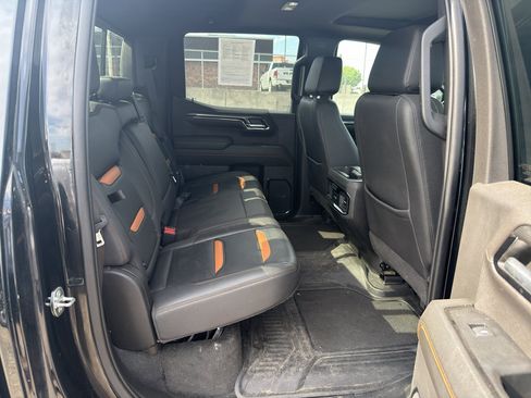 Used 2023 GMC Sierra 1500 AT4 w/ Technology Package AWD/4WD image 29