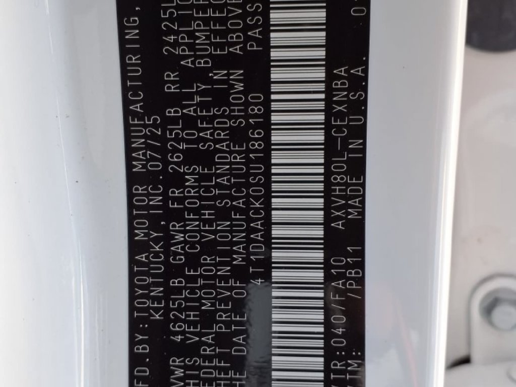 Used 2025 Toyota Camry LE FWD image 34