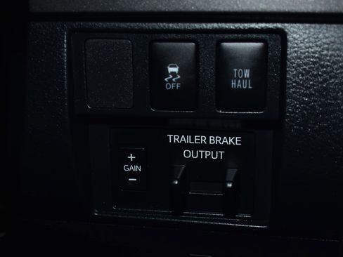 Used 2019 Toyota Tundra SR5 image 21