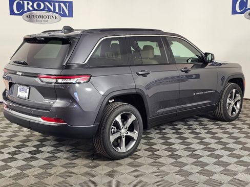 New 2025 Jeep Grand Cherokee Limited w/ Luxury Tech Group II image 5