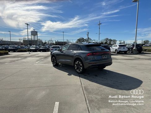 New 2026 Audi Q8 Premium Plus image 7