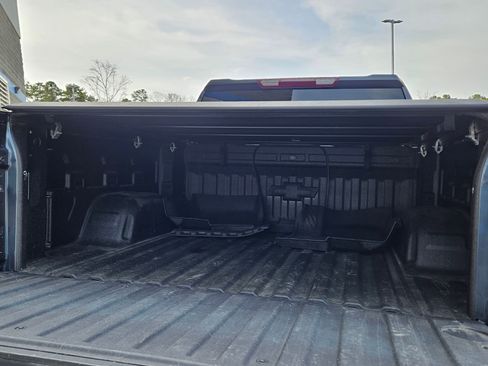 Used 2020 Chevrolet Silverado 1500 LT w/ All-Star Edition image 29