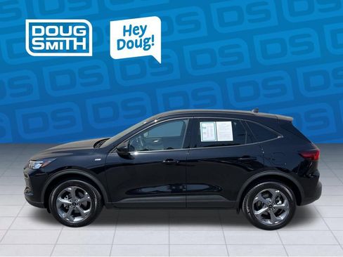 Used 2025 Ford Escape ST-Line Select image 2