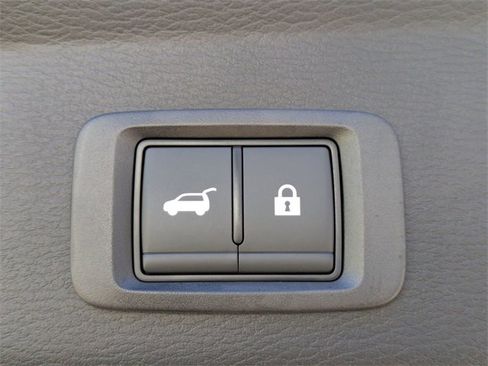 New 2025 Mitsubishi Outlander SEL image 14