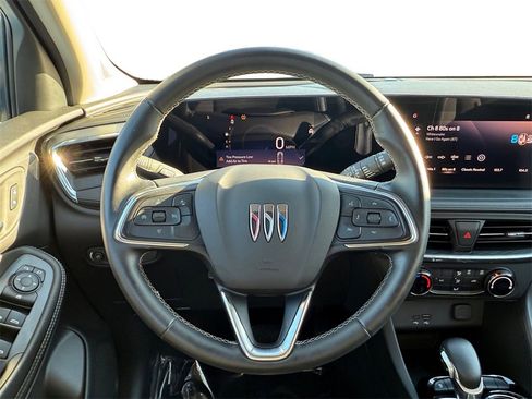Used 2024 Buick Encore GX Preferred image 12