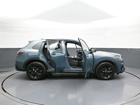 Certified 2024 Honda HR-V Sport image 40