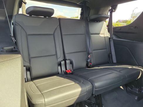 Used 2022 Chevrolet Tahoe Z71 w/ Luxury Package AWD/4WD image 54