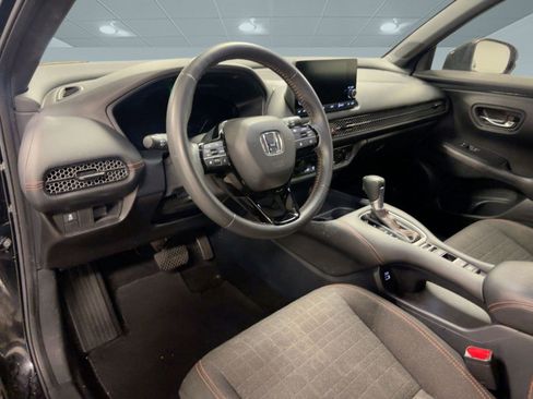 Used 2023 Honda HR-V Sport image 4