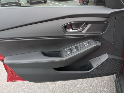 Used 2025 Honda Accord Sport image 11