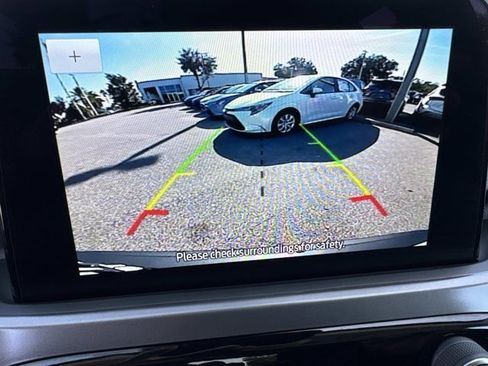 Used 2025 Ford Escape Active image 30