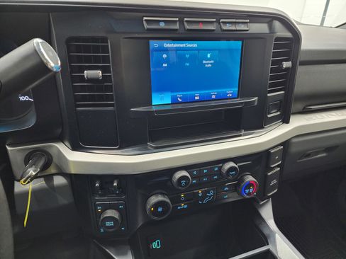 Used 2023 Ford F250 XLT w/ FX4 Off-Road Package image 10