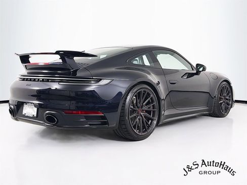 Used 2022 Porsche 911 Carrera RWD image 7