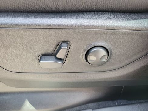 New 2026 RAM 1500 Big Horn AWD/4WD image 13
