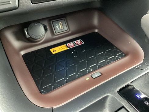 New 2025 Toyota RAV4 Limited image 23