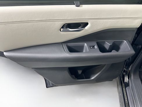 Used 2024 Nissan Pathfinder SL w/ SL Premium Package image 26