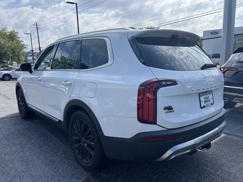 Used 2022 Kia Telluride SX w/ SX Prestige Package AWD/4WD image 3