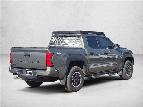 Used 2024 Toyota Tacoma TRD Off-Road w/ TRD Off Road Premium Package AWD/4WD image 5