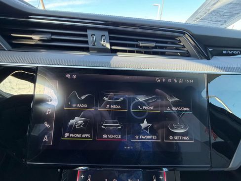 Used 2024 Audi Q8 e-tron Prestige w/ Prestige Package image 26