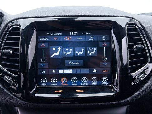 Used 2019 Jeep Compass Limited FWD image 16