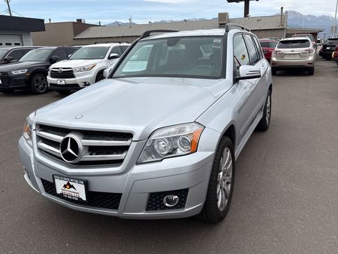 Used 2011 Mercedes-Benz GLK 350 4MATIC image 5