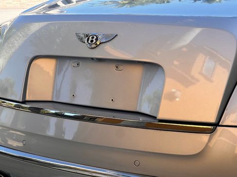 Used 2011 Bentley Mulsanne RWD image 7