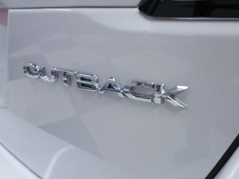 Used 2022 Subaru Outback Limited AWD/4WD image 32