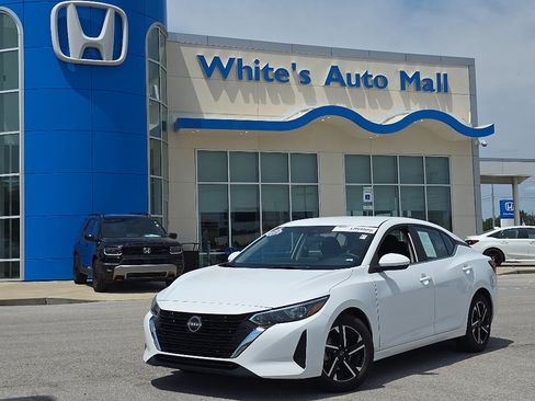 Used 2024 Nissan Sentra SV FWD image 1