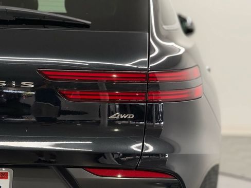 Used 2026 Genesis GV70 2.5T Select image 7