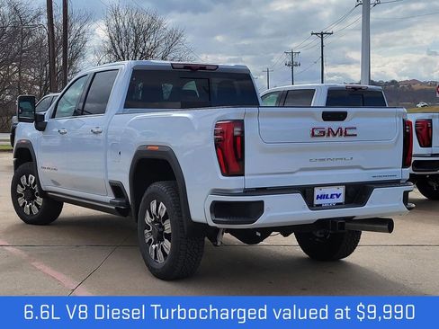 New 2026 GMC Sierra 2500 Denali w/ Denali Reserve Package image 3