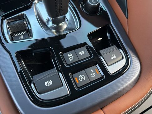 Used 2023 Jaguar F-TYPE Convertible RWD image 59