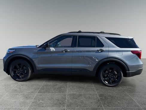 Used 2023 Ford Explorer ST-Line w/ Class IV Trailer Tow Package AWD/4WD image 3