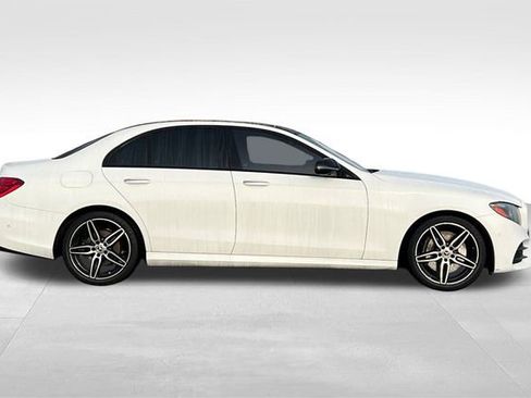 Used 2020 Mercedes-Benz E 350 Sedan image 3