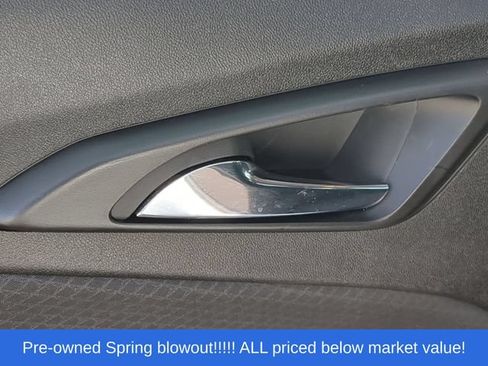 Used 2025 Chevrolet Malibu LT FWD image 35