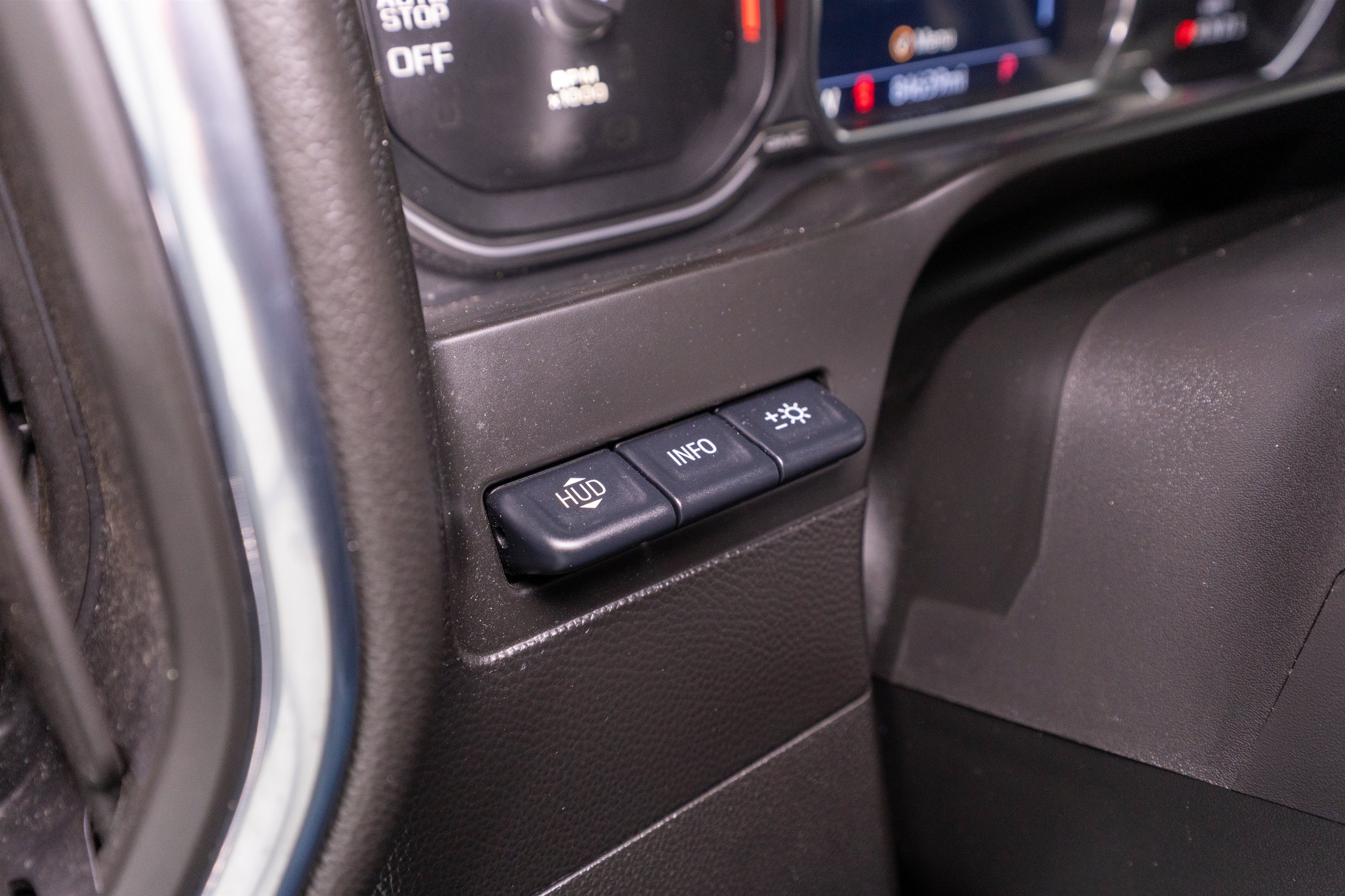 Used 2020 GMC Sierra 1500 AT4 w/ AT4 Premium Package AWD/4WD image 36