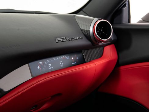 Certified 2020 Ferrari F8 Tributo RWD image 16