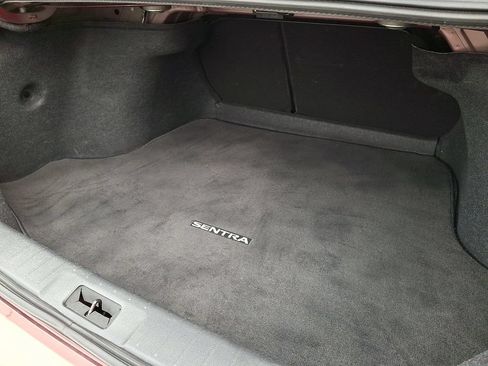 Used 2020 Nissan Sentra SV FWD image 29